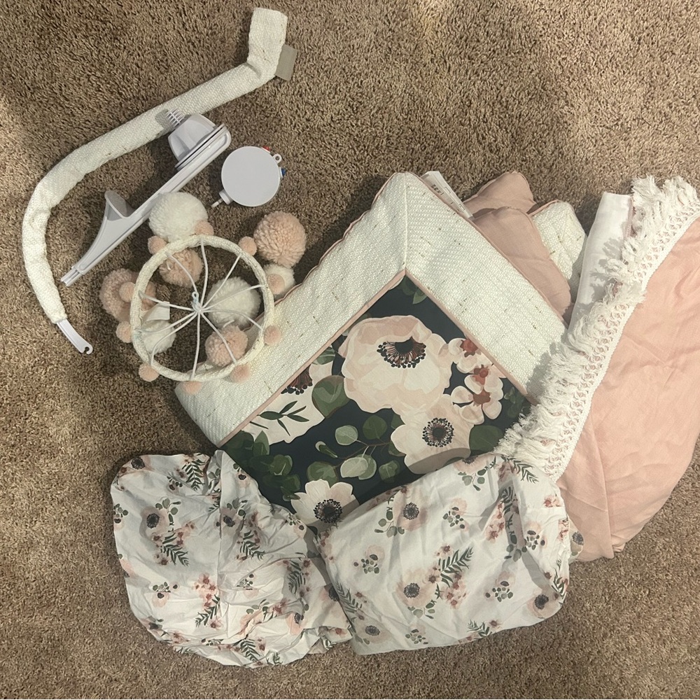 Floral Baby Bedding Set - Pink and Navy - Picture 3 of 3